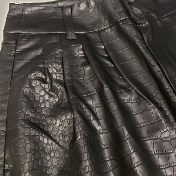 BLANKNYC Nwt Faux Crocodile Leather Pants 26 Pleated High Waist Black - Picture 6 of 11